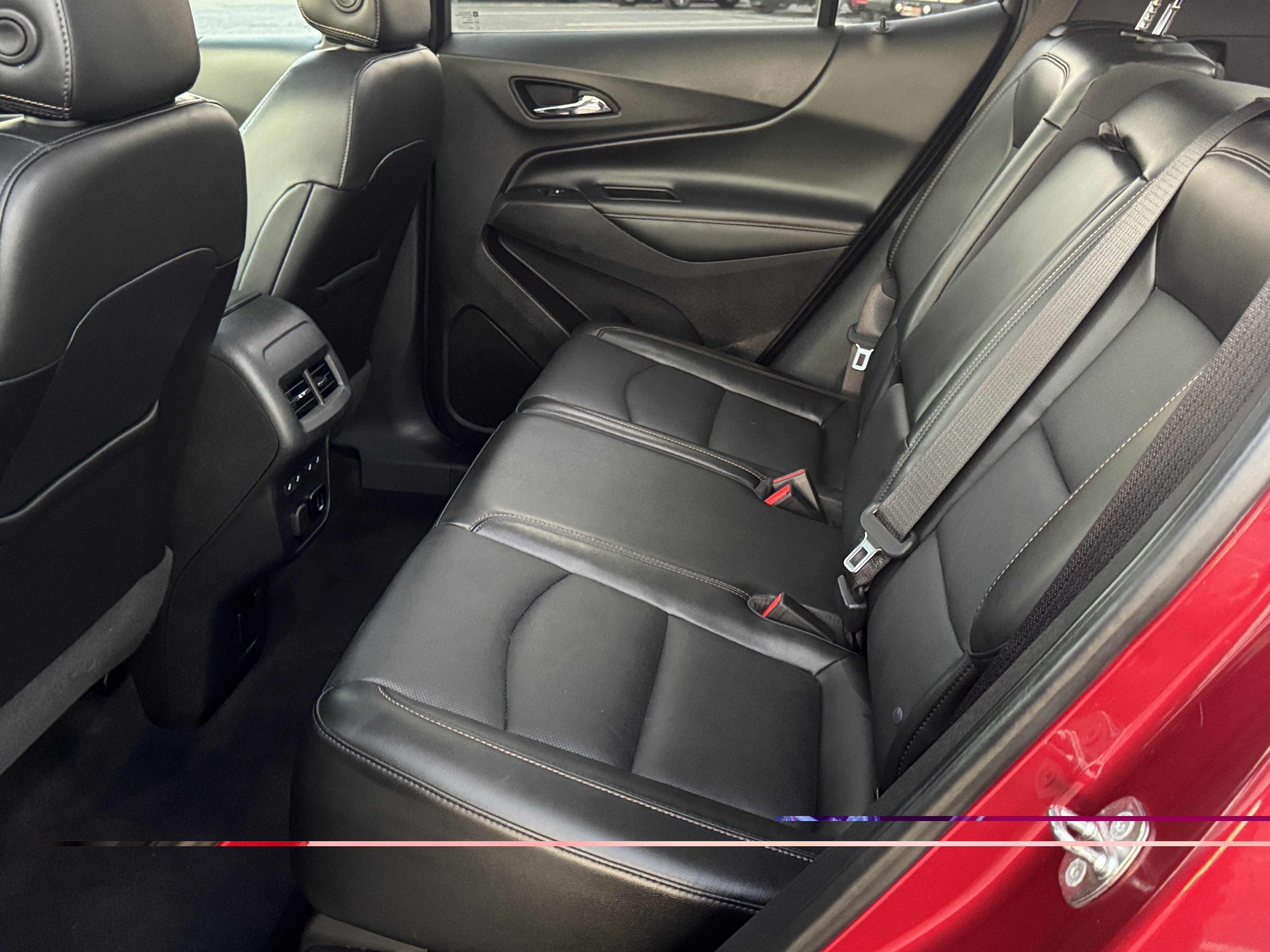 Used 2018 Chevrolet Equinox Premier AWD/4WD image 14