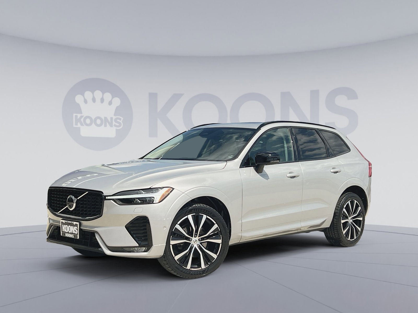 Certified 2023 Volvo XC60 B5 Plus w/ Protection Package Premier AWD/4WD image 1