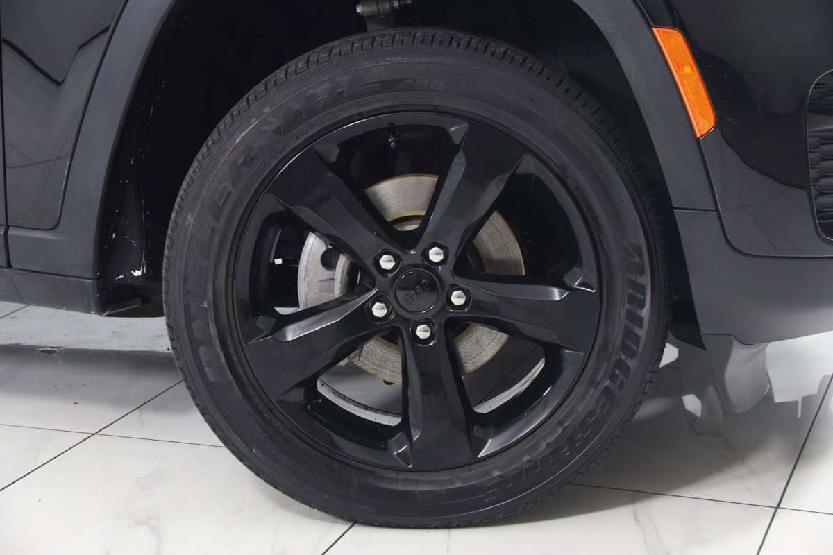 Used 2024 Jeep Grand Cherokee Altitude AWD/4WD image 14