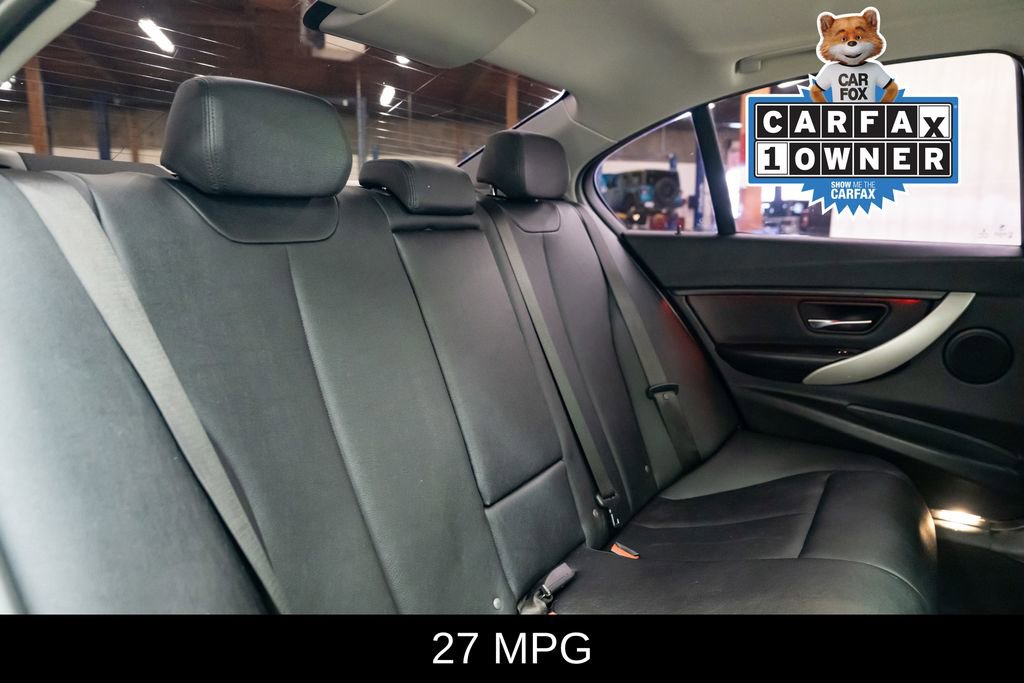 Used 2017 BMW 320i Sedan RWD image 28