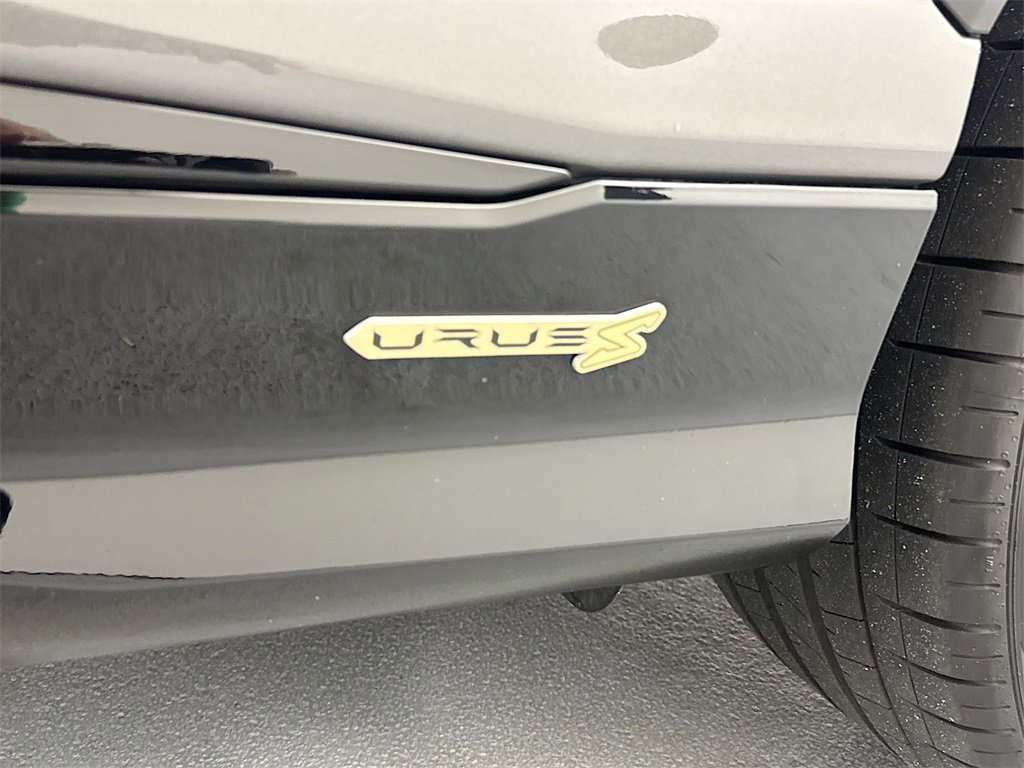 Used 2024 Lamborghini Urus S image 27