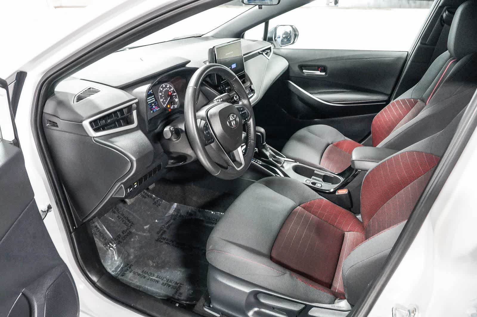 Used 2024 Toyota Corolla SE FWD image 17