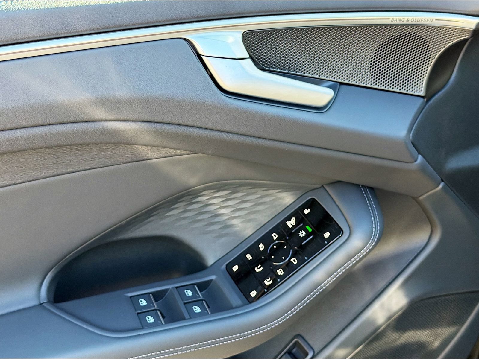 New 2026 Audi A6 Premium Plus image 17