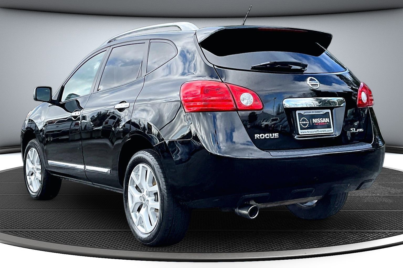 Used 2013 Nissan Rogue SL image 4