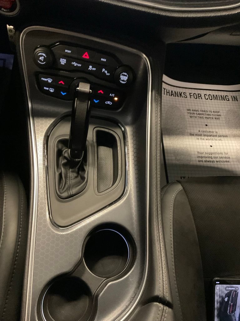 Used 2016 Dodge Challenger R/T Scat Pack w/ Leather Interior Group RWD image 27
