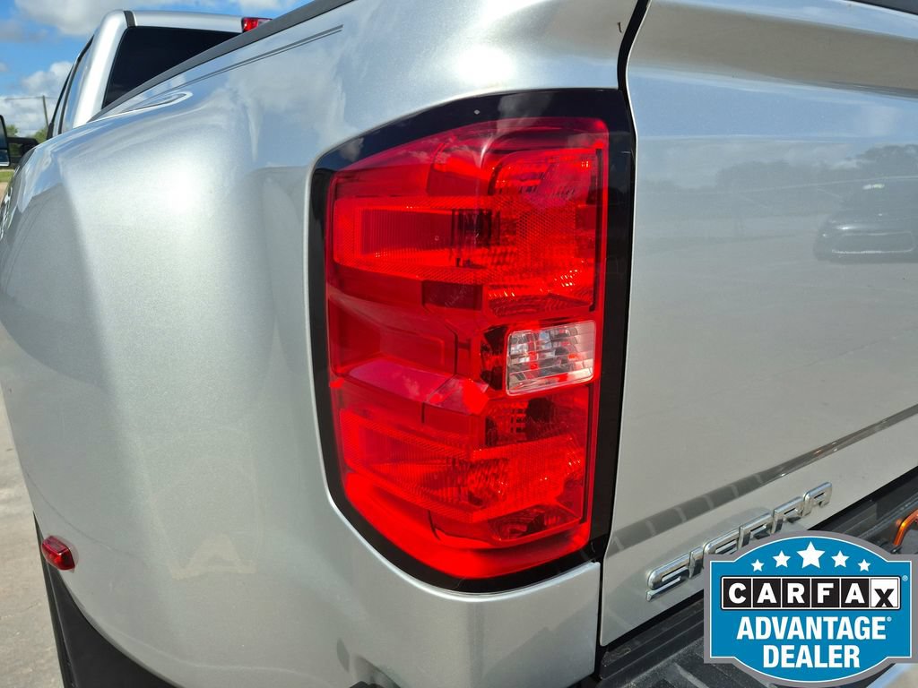 Used 2018 GMC Sierra 3500 Denali w/ Duramax Plus Package AWD/4WD image 15