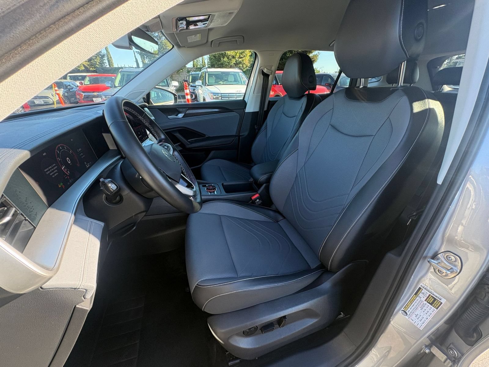 Used 2026 Volkswagen Tiguan SE AWD/4WD image 38