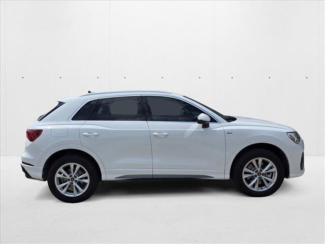New 2025 Audi Q3 2.0T Premium w/ Convenience Package AWD/4WD image 4
