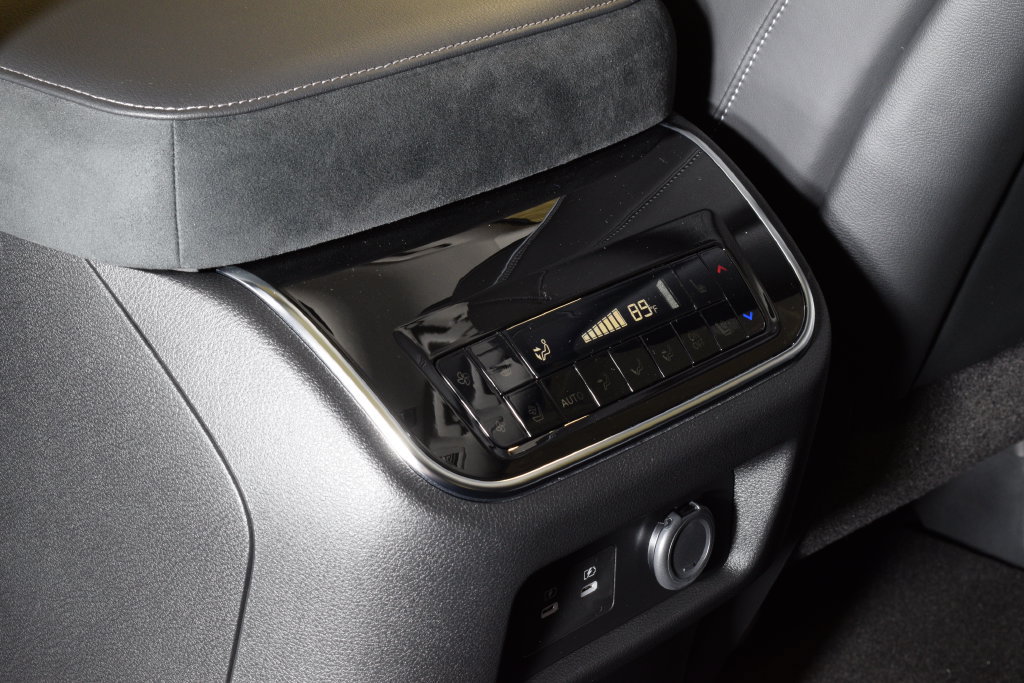 New 2027 INFINITI QX80 Luxe AWD/4WD image 31