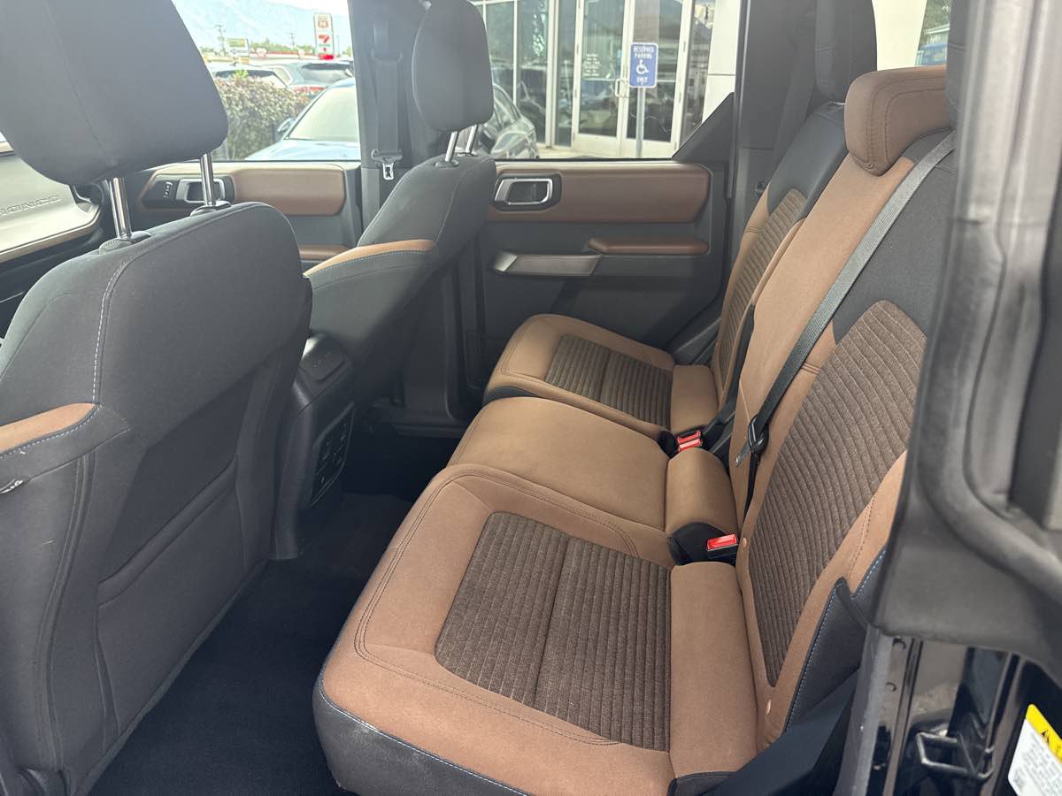 Used 2021 Ford Bronco Outer Banks AWD/4WD image 16