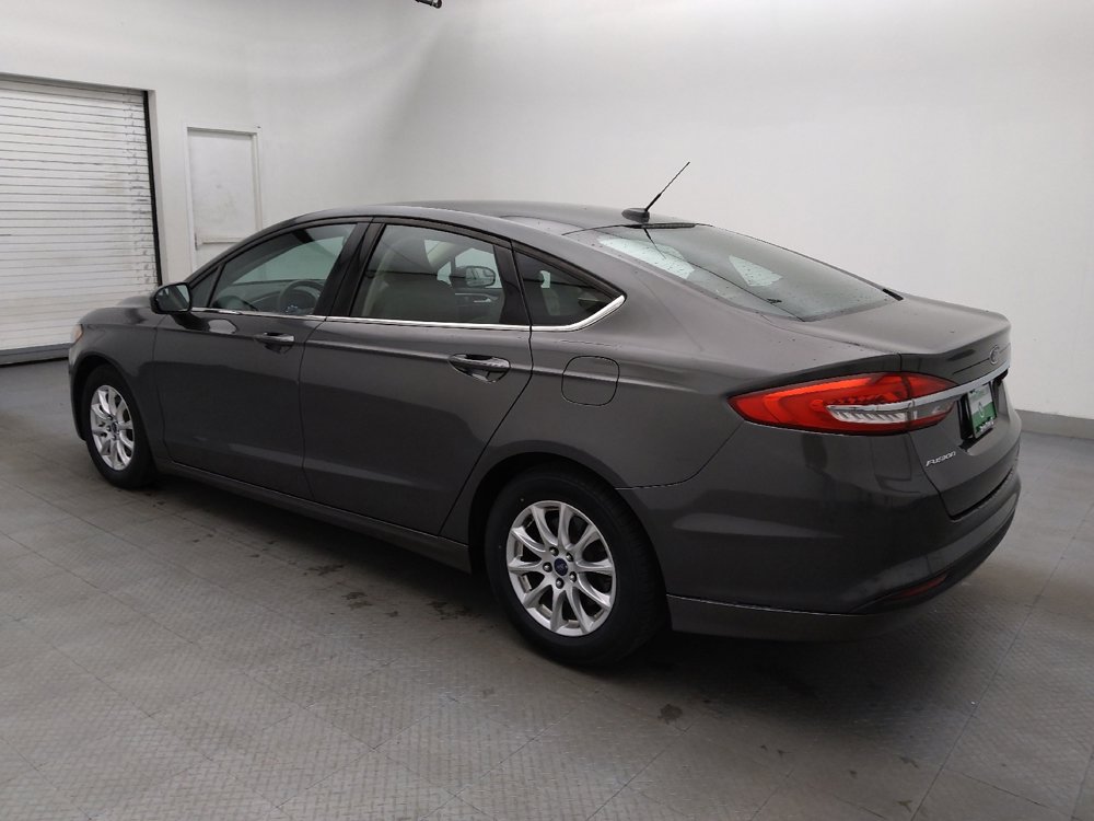Used 2017 Ford Fusion S image 3