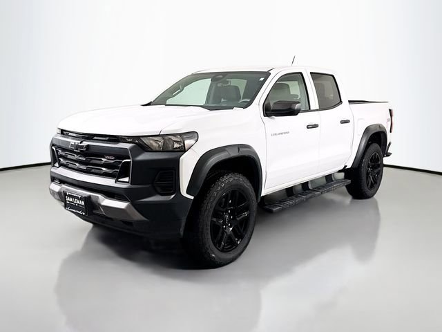 Used 2023 Chevrolet Colorado Trail Boss w/ Advanced Trailering Package image 3