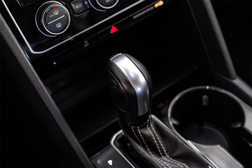 Used 2021 Volkswagen Atlas SEL Premium image 29