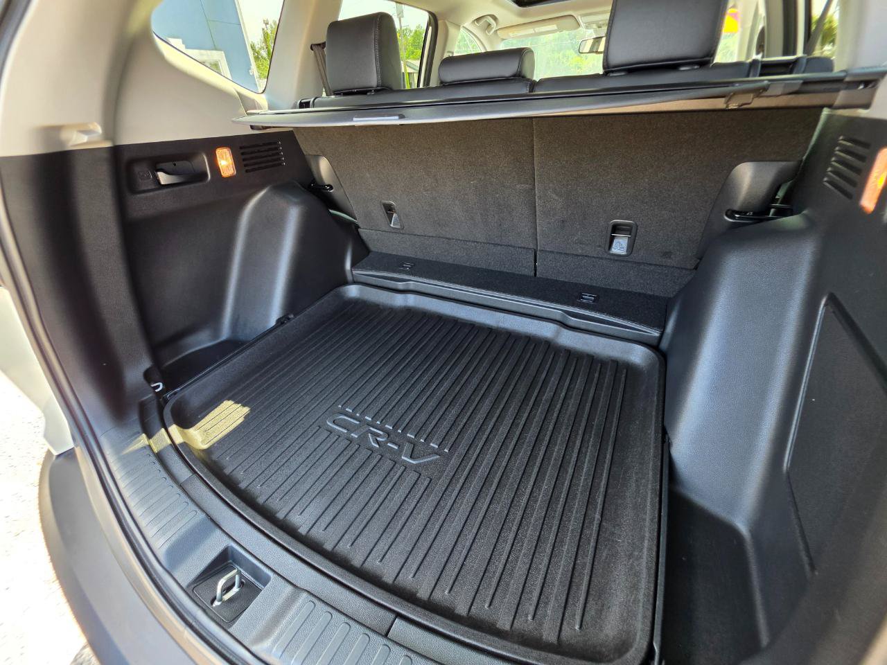 Used 2020 Honda CR-V Touring image 28