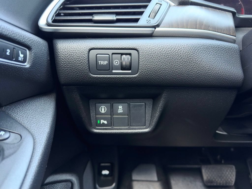 Used 2022 Honda Accord EX-L image 9