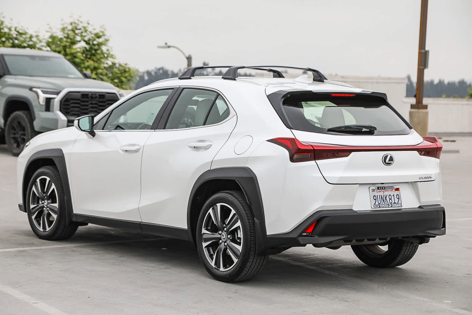 Used 2025 Lexus UX 300h FWD image 7
