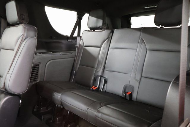 Used 2022 Chevrolet Suburban High Country w/ Premium Package image 27