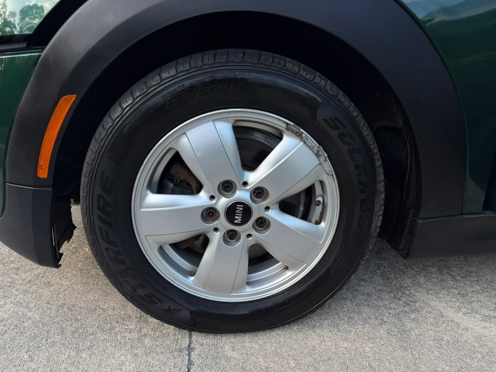 Used 2017 MINI Cooper 2-Door Hardtop image 32