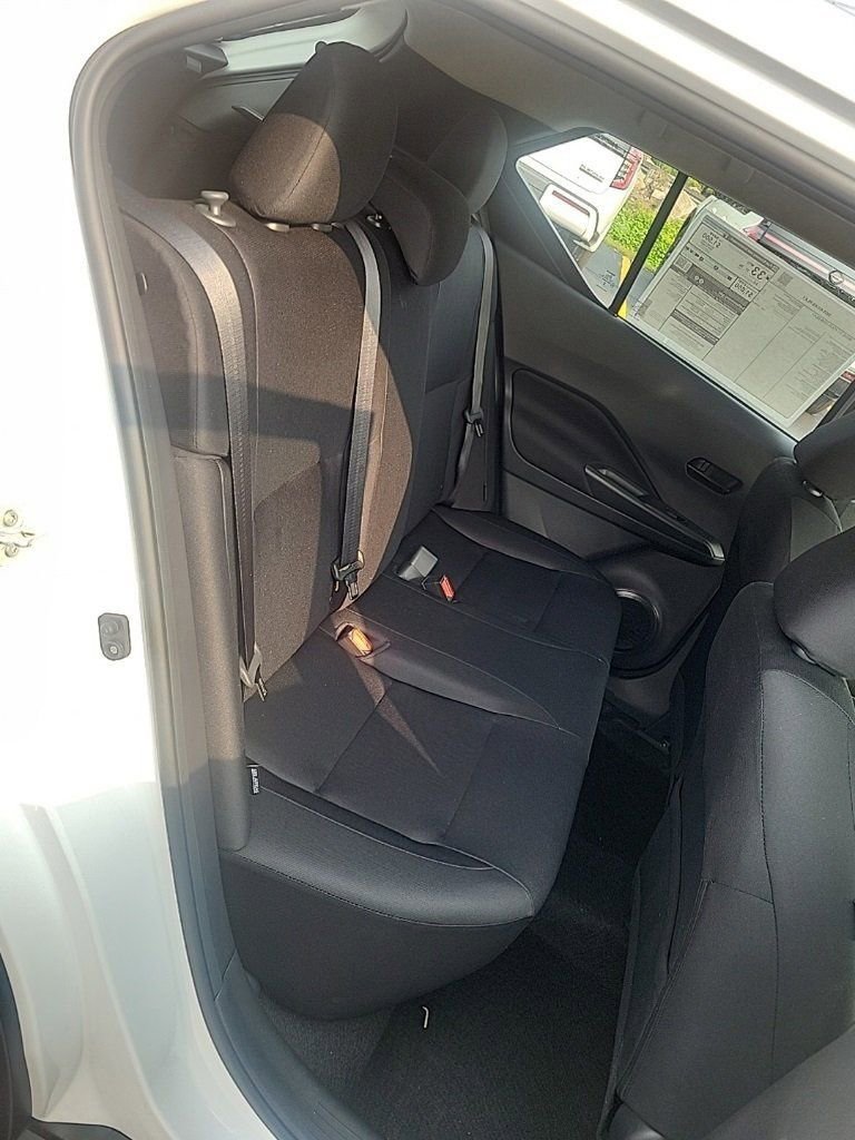 Used 2025 Nissan Kicks Play S image 21