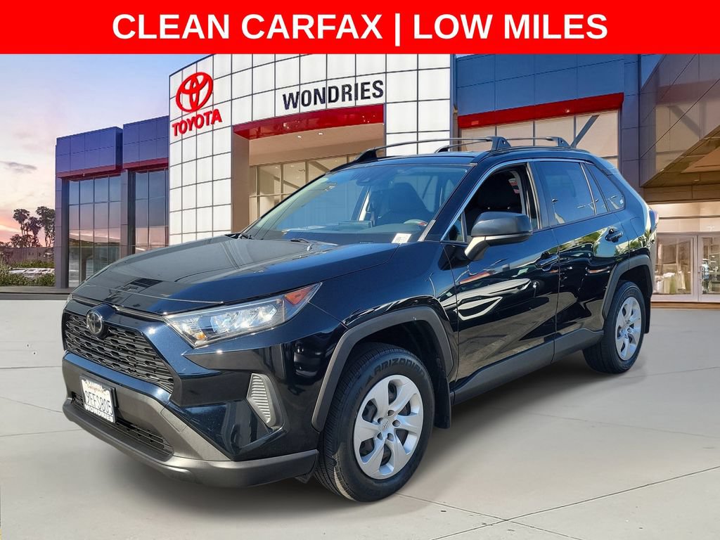 Used 2019 Toyota RAV4 LE w/ Carpet Mat Package FWD image 2