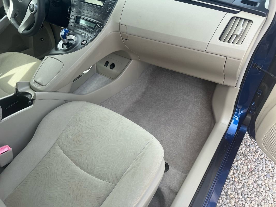 Used 2010 Toyota Prius Two FWD image 14