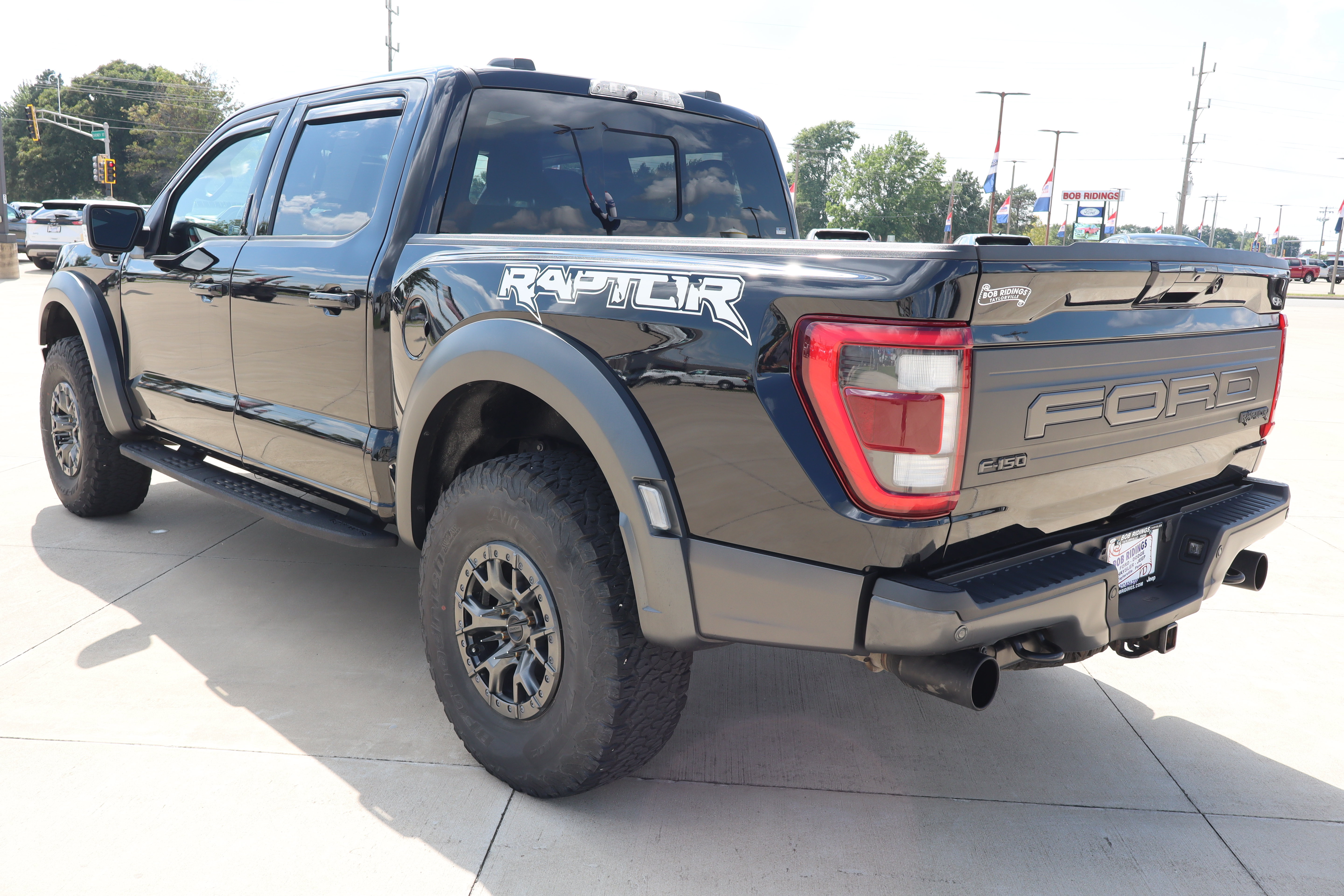 Used 2022 Ford F150 Raptor w/ Raptor 37 Performance Package AWD/4WD image 7