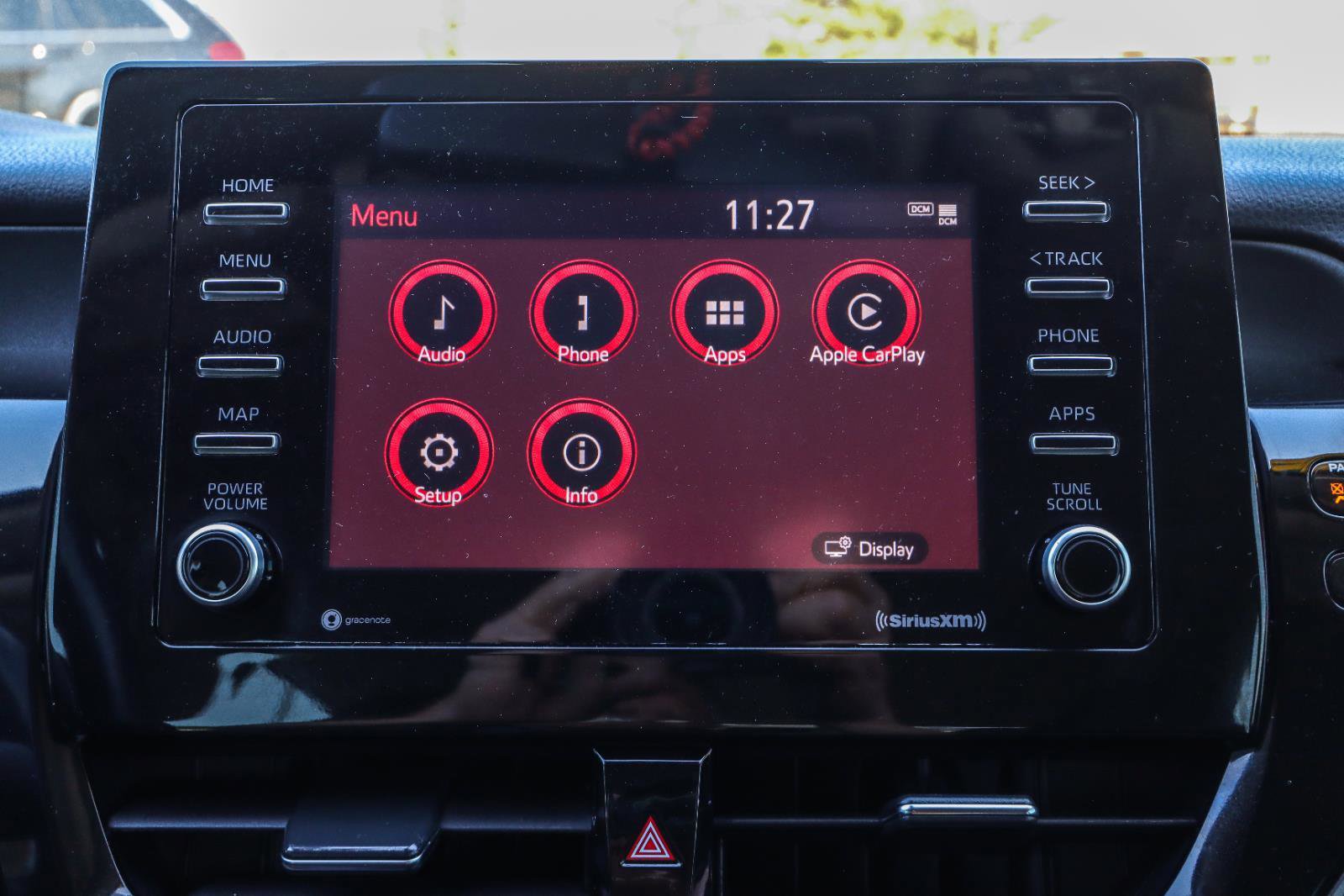 Used 2022 Toyota Camry SE FWD image 9