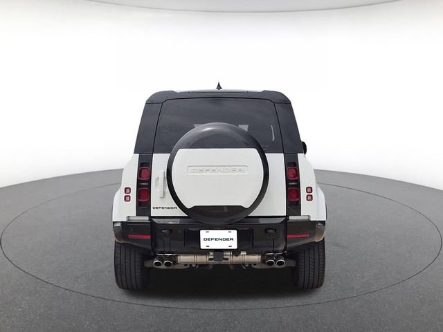 Used 2025 Land Rover Defender 110 X-Dynamic SE AWD/4WD image 6