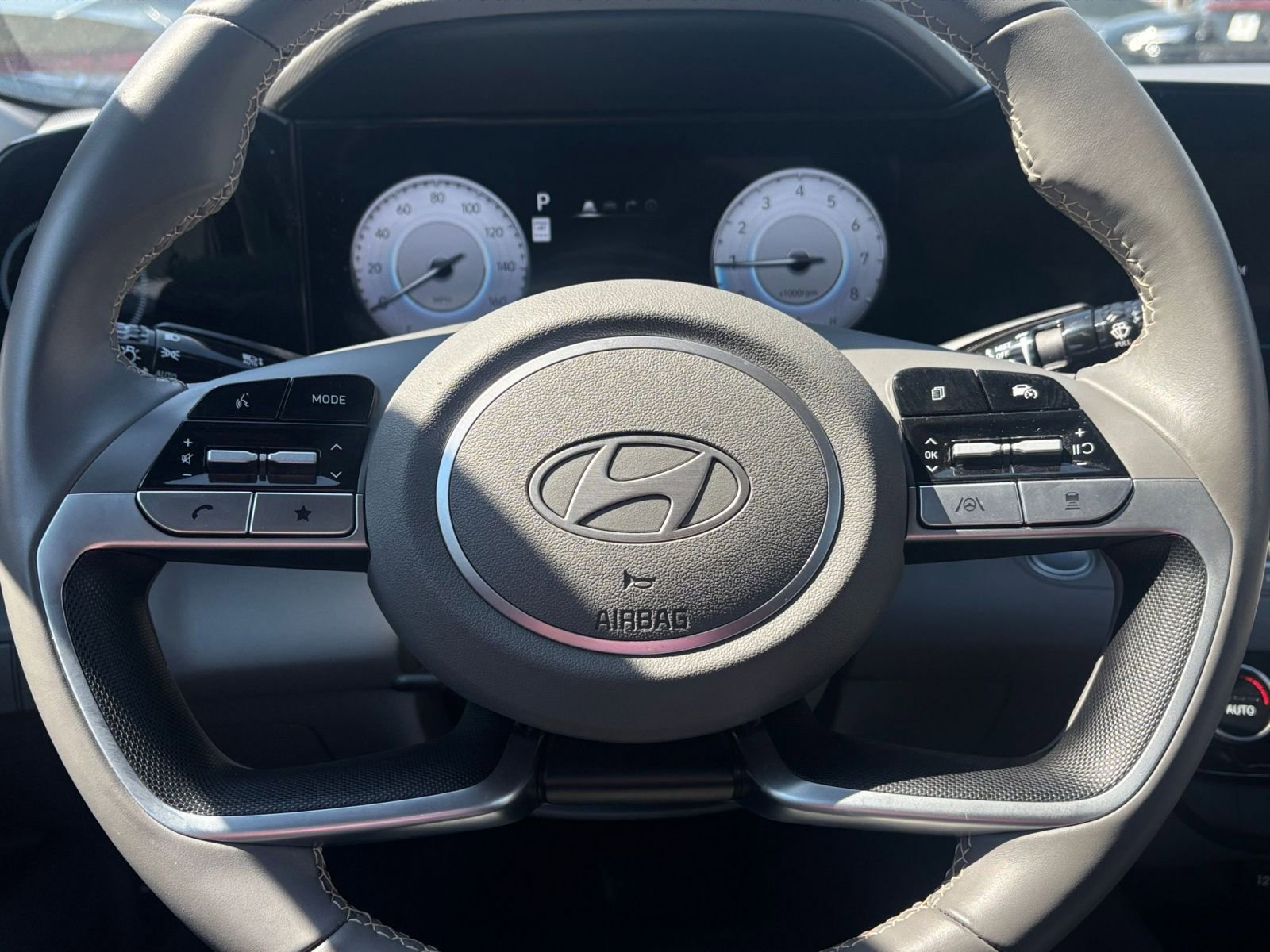 Used 2025 Hyundai Elantra SEL image 28