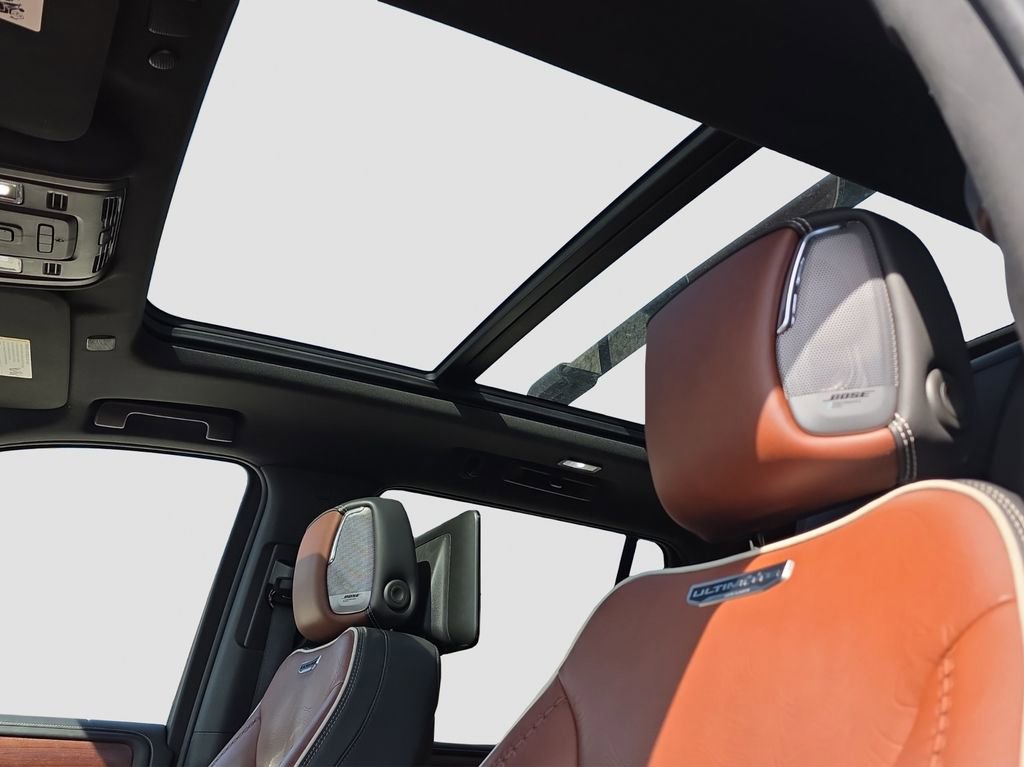 Used 2023 GMC Yukon Denali Ultimate image 8