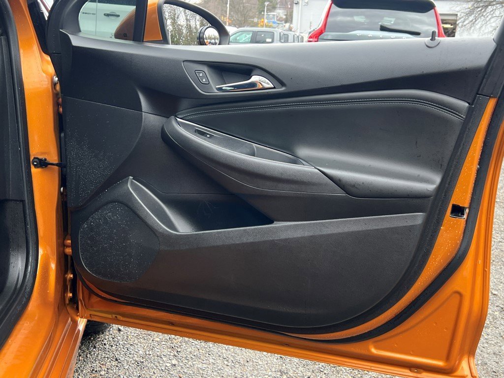 Used 2017 Chevrolet Cruze Premier w/ RS Package image 10