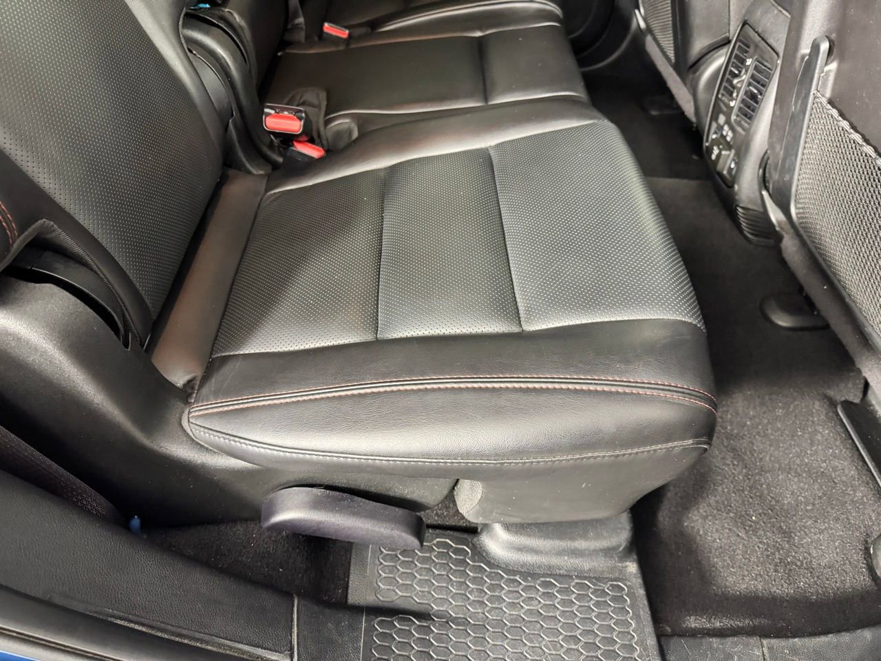 Used 2025 Dodge Durango GT image 29