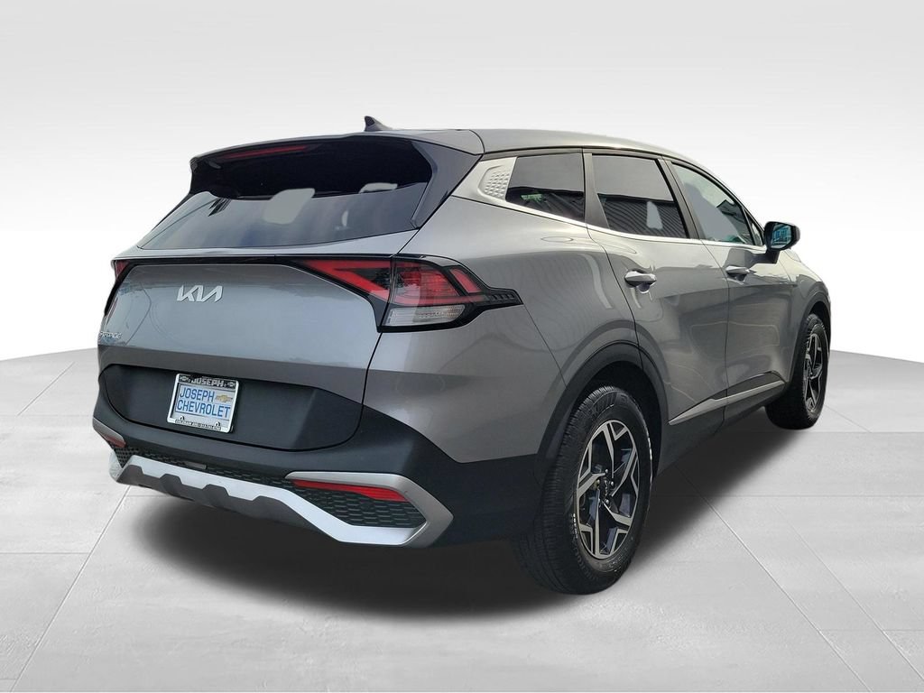 Used 2024 Kia Sportage LX FWD image 4