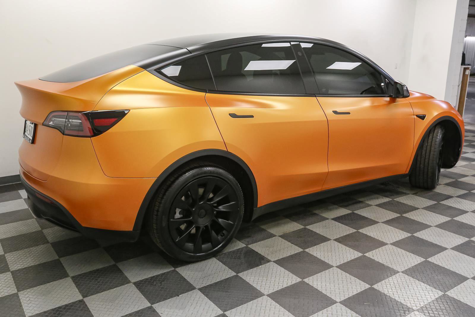 Used 2021 Tesla Model Y Long Range AWD/4WD image 8