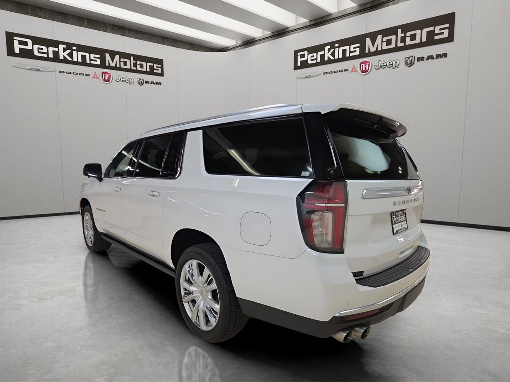 Used 2021 Chevrolet Suburban High Country image 3