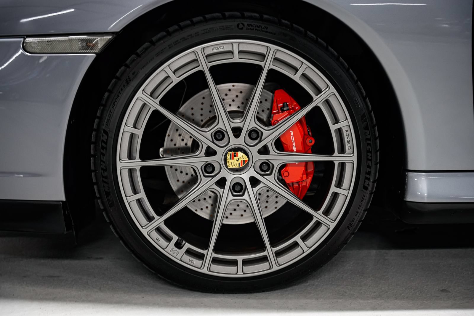 Used 2004 Porsche 911 Turbo AWD/4WD image 49