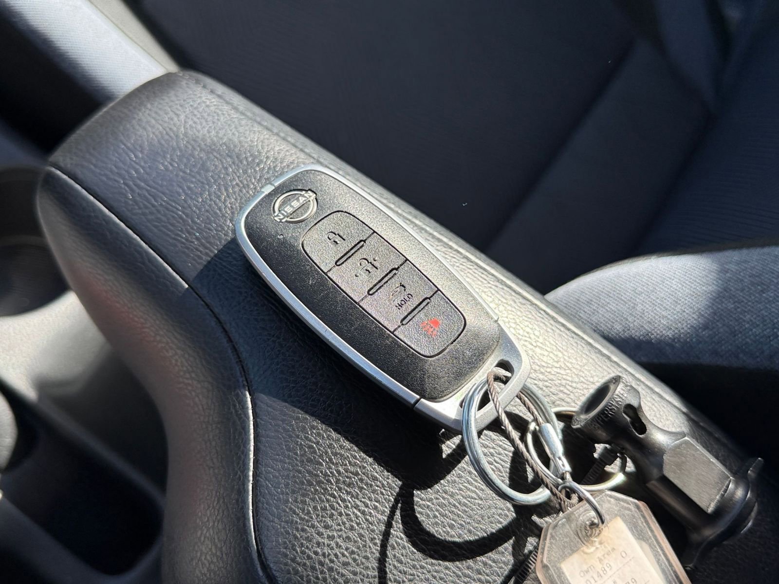 Used 2025 Nissan Versa SV image 21