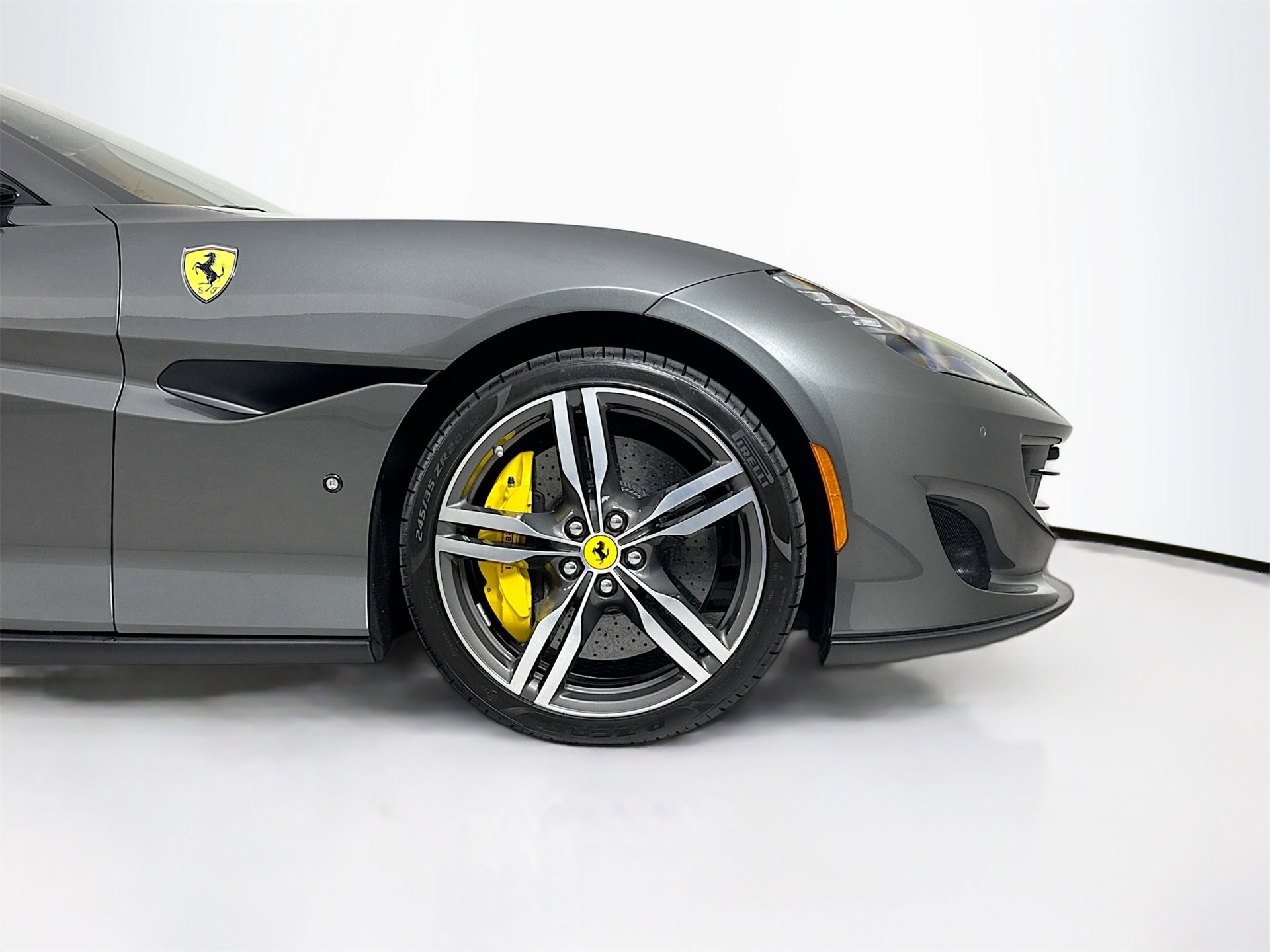 Certified 2019 Ferrari Portofino image 28