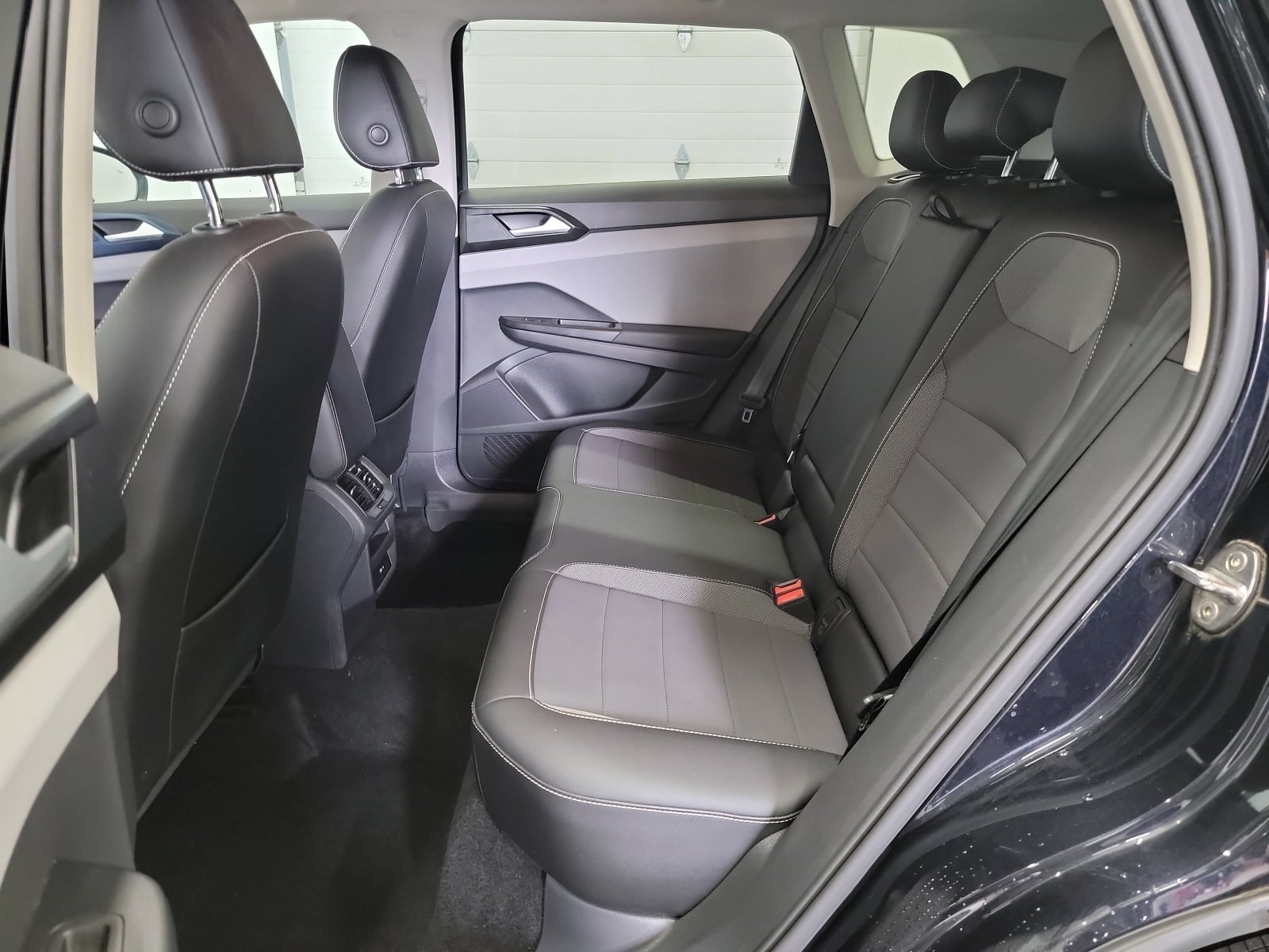Used 2022 Volkswagen Taos SE AWD/4WD image 27