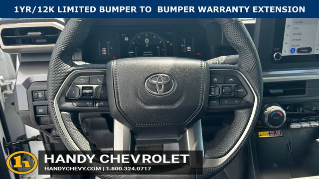 Used 2025 Toyota Tacoma SR5 AWD/4WD image 21