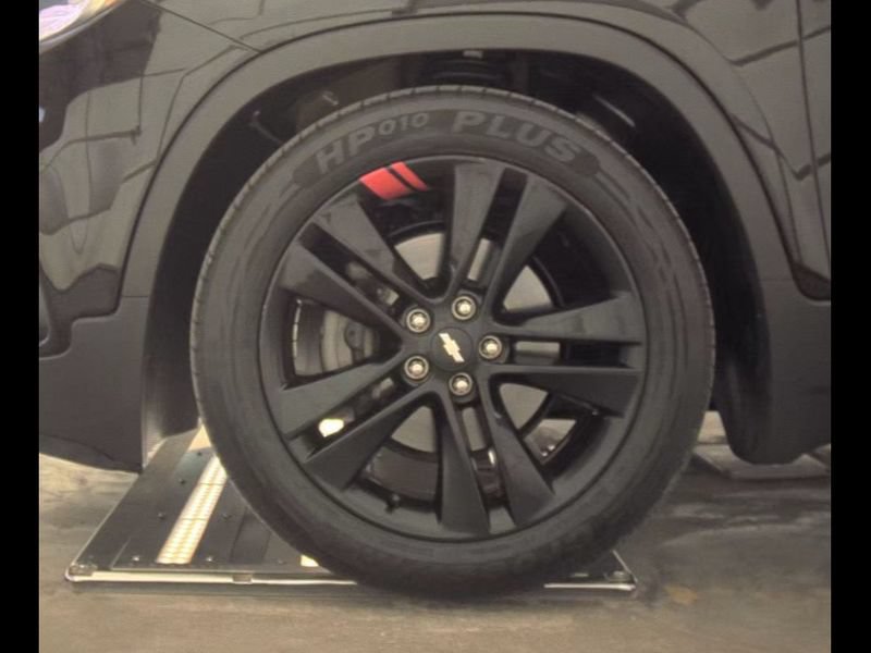 Used 2019 Chevrolet Trax LT w/ Redline Edition FWD image 13