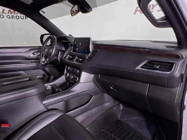 Used 2022 Chevrolet Suburban LT AWD/4WD image 42
