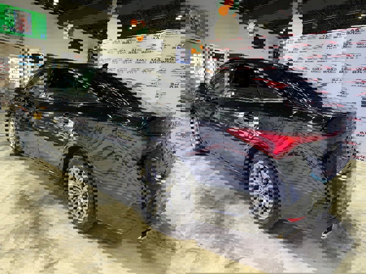 Used 2022 Toyota Avalon XLE image 7