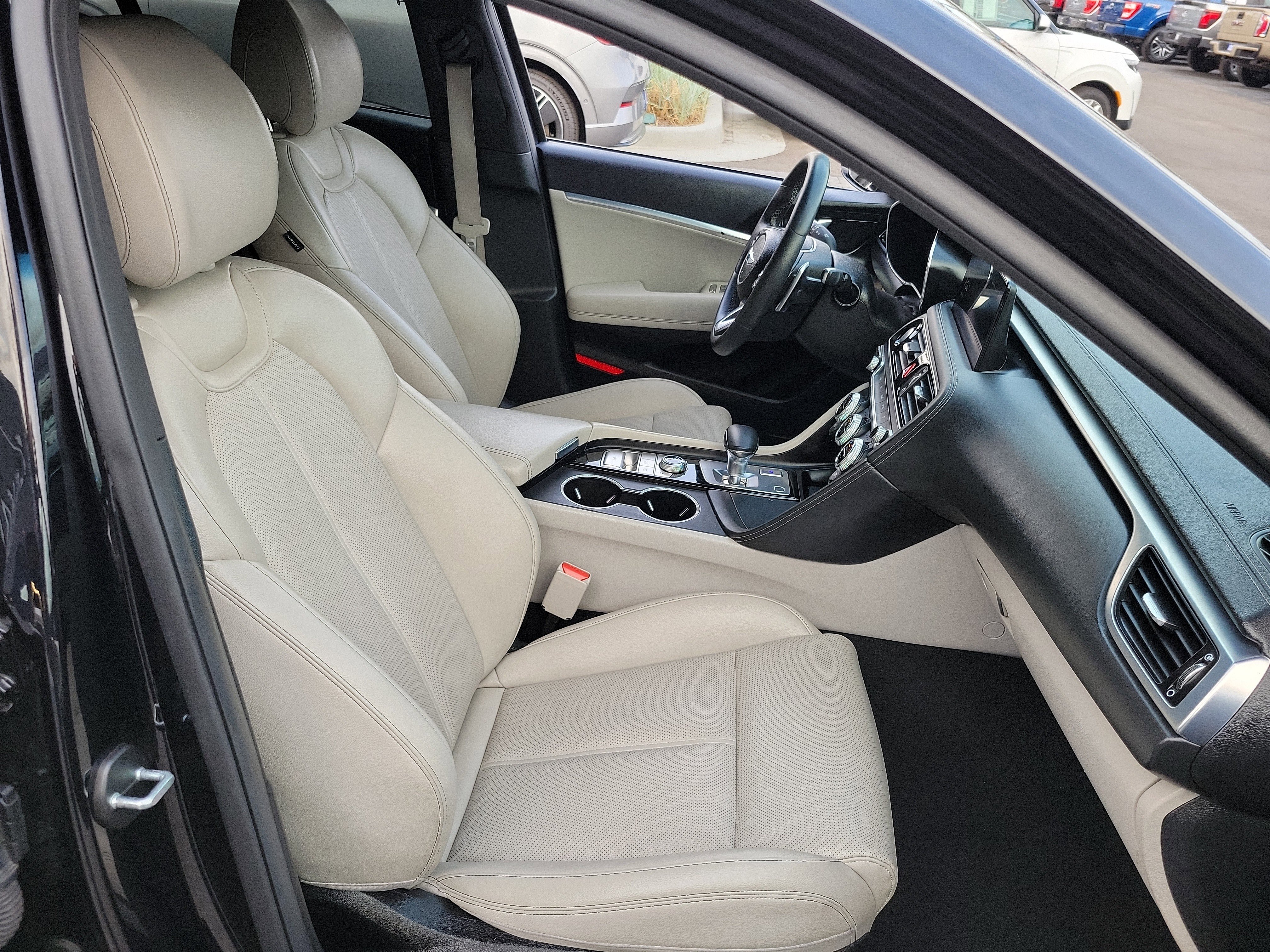 Certified 2023 Genesis G70 2.0T image 21