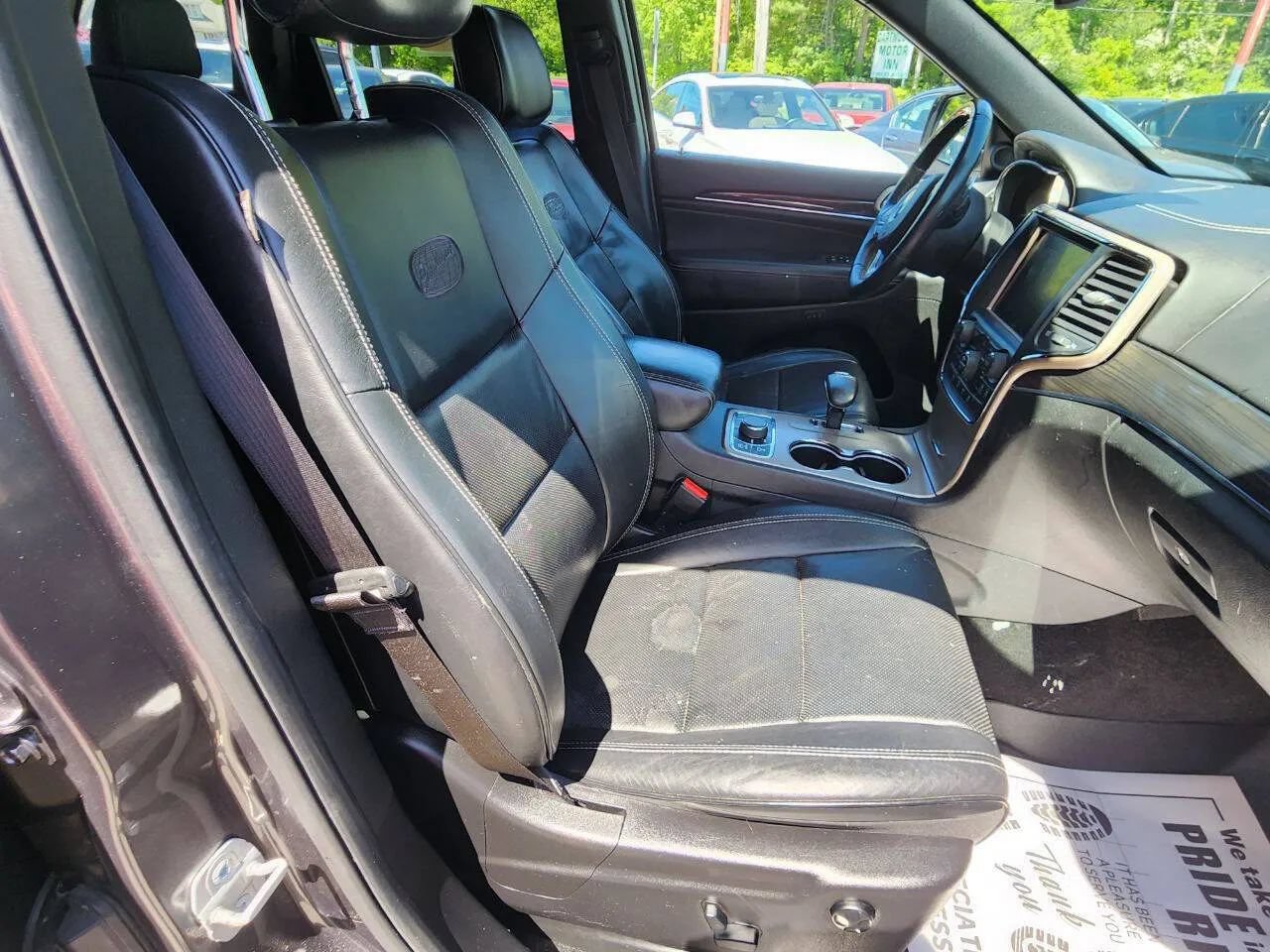 Used 2014 Jeep Grand Cherokee Overland w/ Advanced Technology Group AWD/4WD image 16