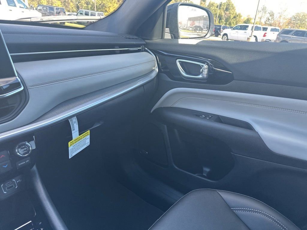 New 2026 Jeep Compass Limited w/ Sun, Sound & Navigation Group image 29