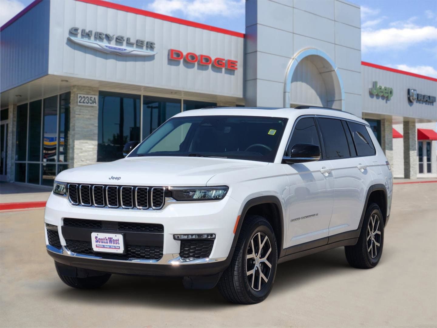 Used 2023 Jeep Grand Cherokee L Limited AWD/4WD video 2