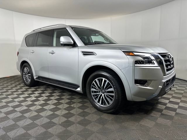 Used 2024 Nissan Armada SL w/ Captain's Chairs Package image 2