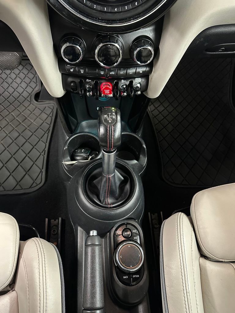 Used 2019 MINI Cooper S image 18