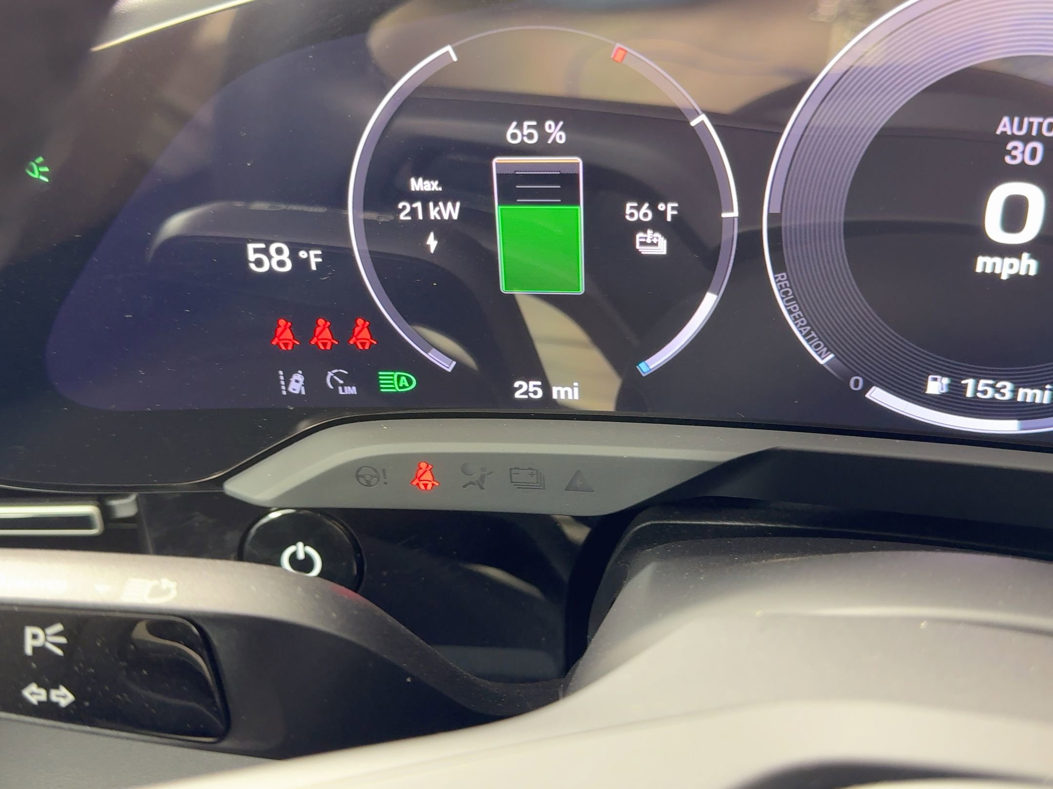 Used 2025 Porsche Taycan RWD image 19